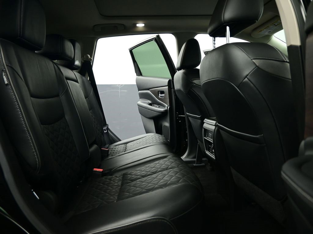 Used 2020 Nissan Murano Platinum image 32