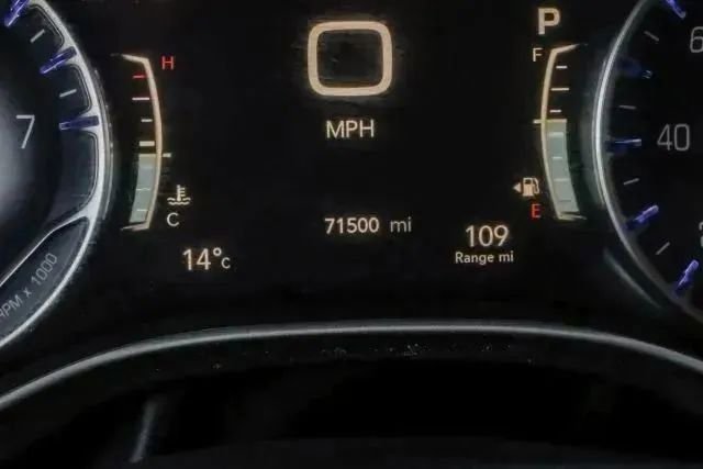 Used 2021 Chrysler Pacifica Touring-L image 22