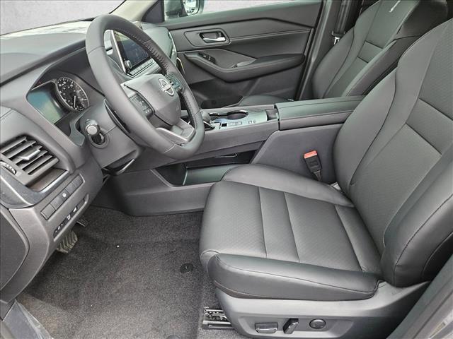 Used 2025 Nissan Rogue SV w/ SV Premium Package video 4