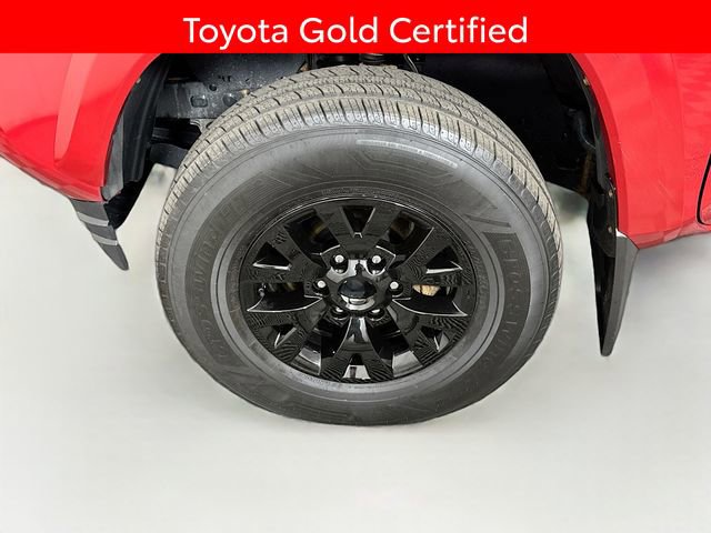 Certified 2022 Toyota Tacoma SR5 w/ SR5 Appearance Package (SM) image 16