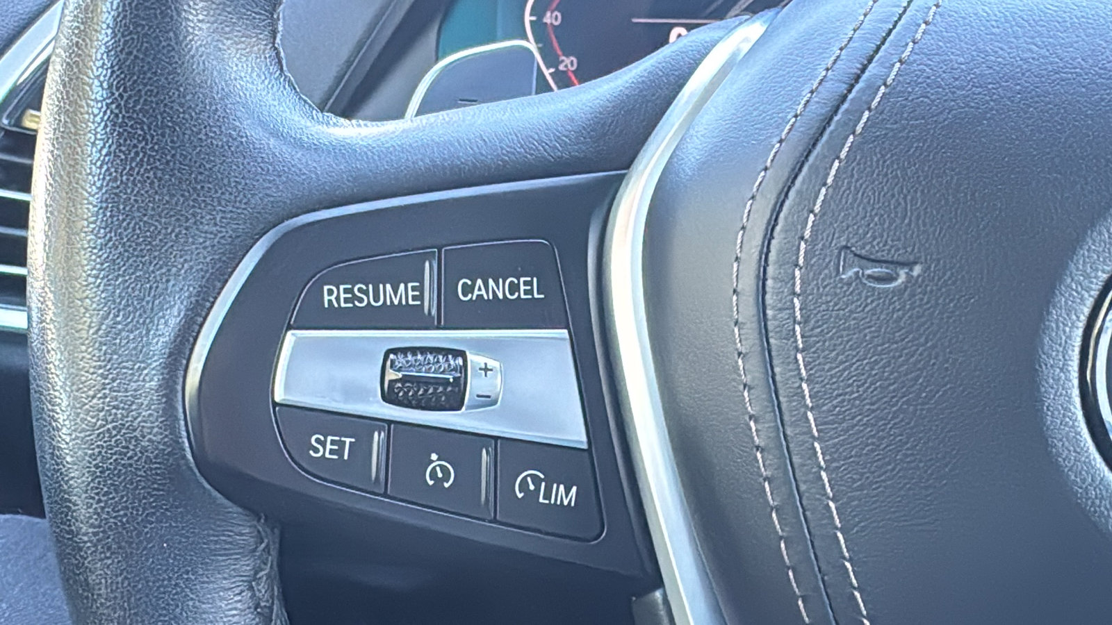 Used 2022 BMW X5 sDrive40i w/ Premium Package image 22