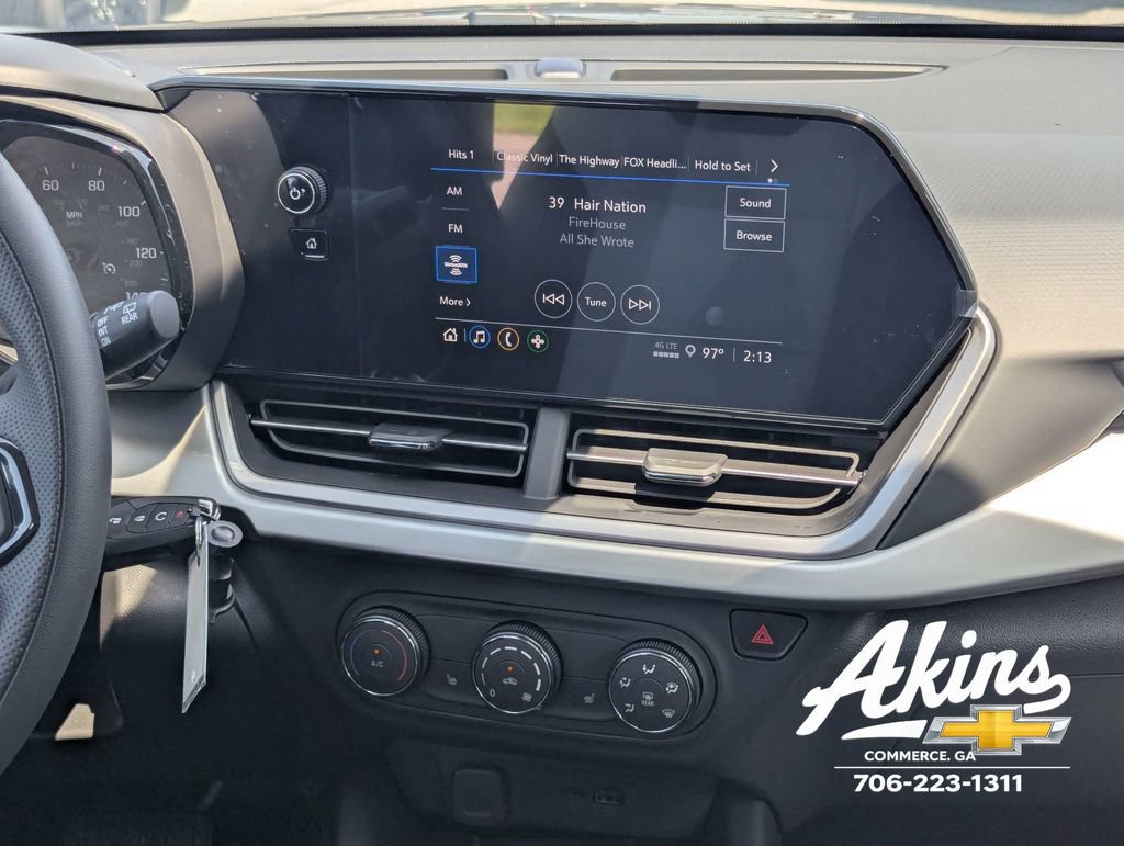 New 2026 Chevrolet Trax LS w/ LS Convenience Package FWD image 17