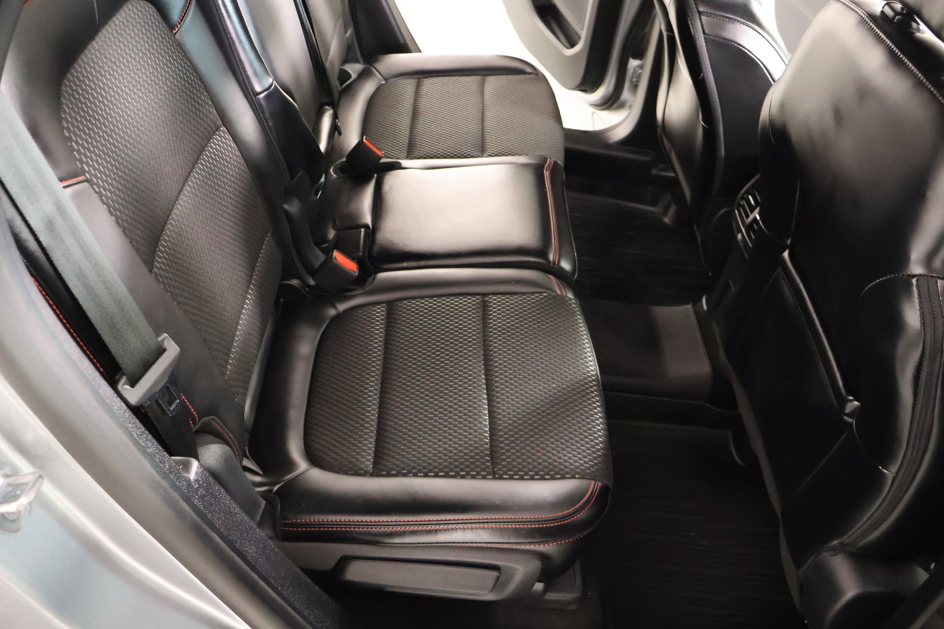 Used 2024 Ford Escape ST-Line w/ Tech Pack #1 FWD image 14