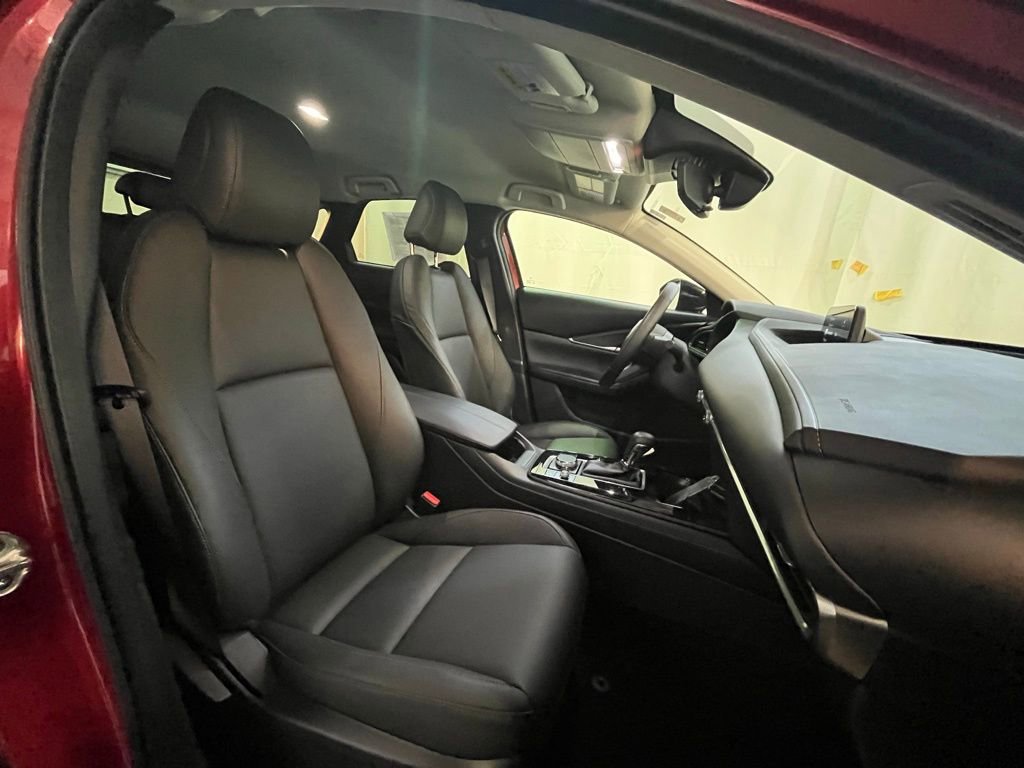 Certified 2025 MAZDA CX-30 AWD 2.5 S w/ Select Sport Pkg image 12