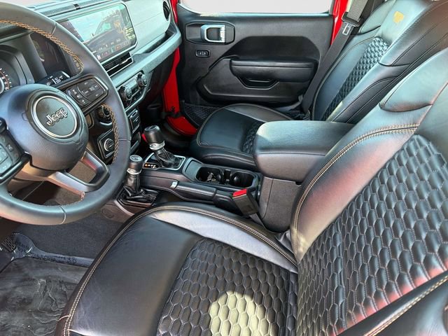 Used 2024 Jeep Gladiator Sport image 17