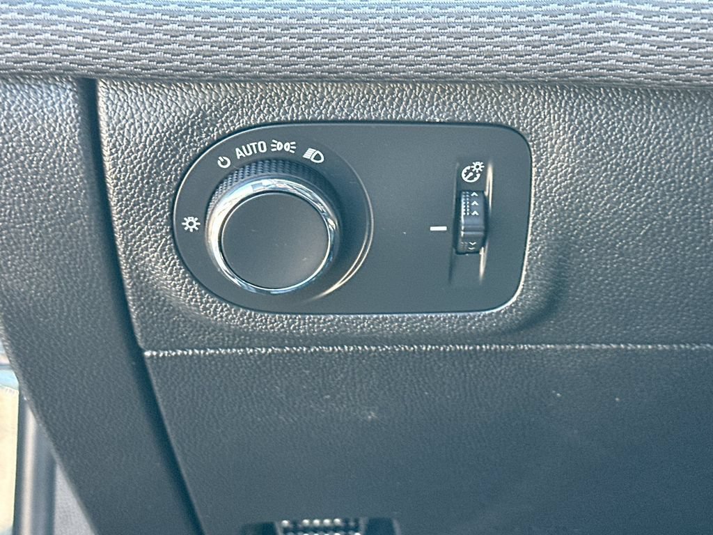Certified 2019 Chevrolet Cruze LT w/ Convenience Package FWD image 10