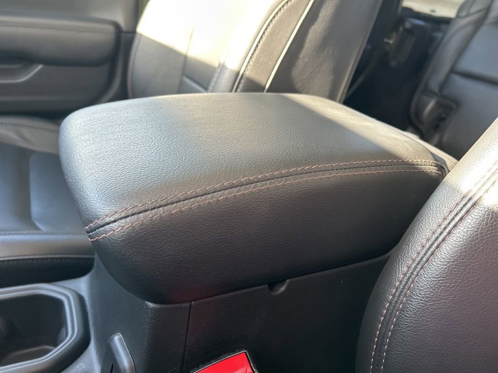 Used 2022 Jeep Wrangler Unlimited Rubicon w/ Trailer Tow Package image 47