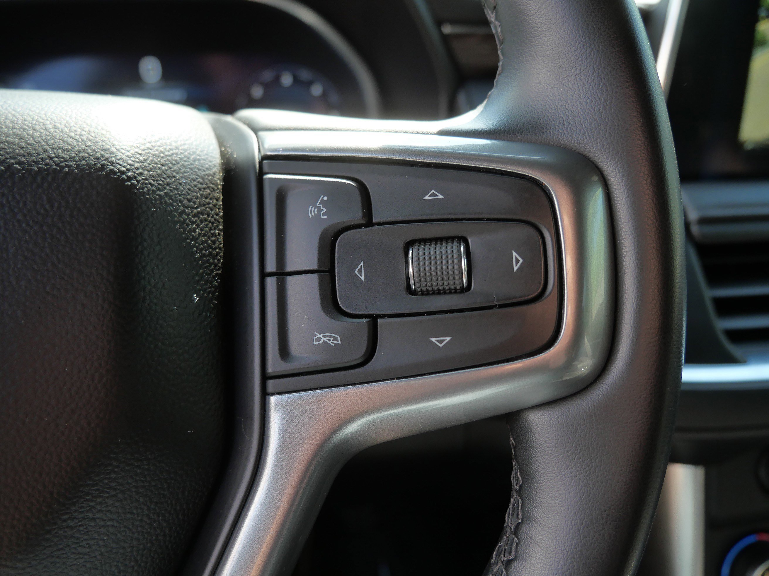 Used 2023 Chevrolet Tahoe LT AWD/4WD image 29