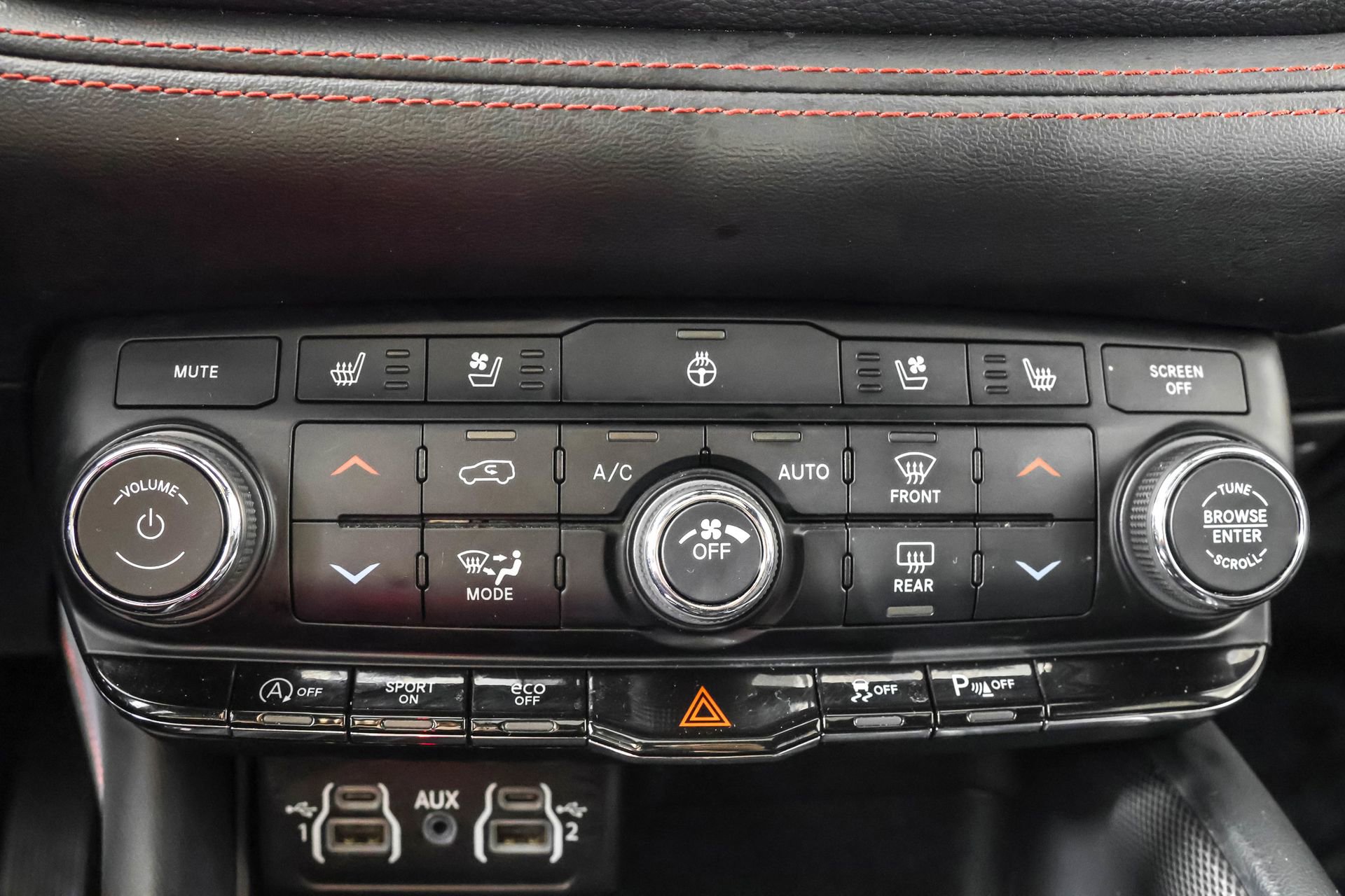 Used 2023 Dodge Durango GT image 37