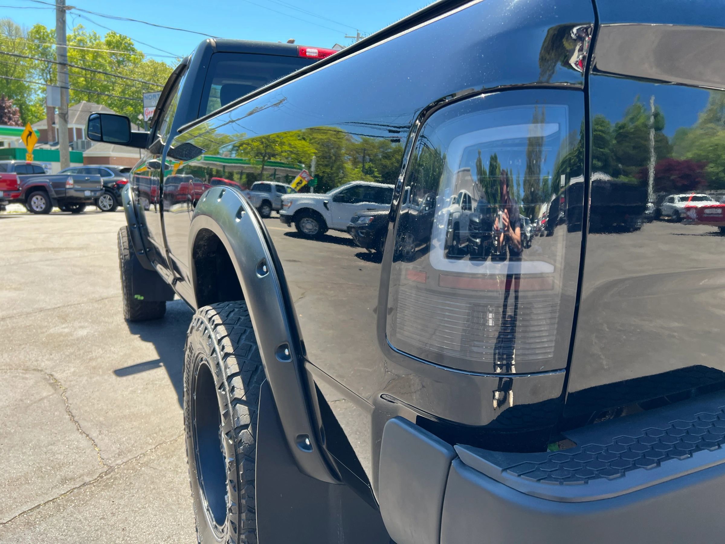 Used 2015 RAM 3500 Tradesman w/ Chrome Appearance Group AWD/4WD image 34