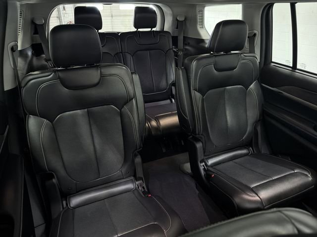 Used 2022 Jeep Grand Cherokee L Limited w/ Luxury Tech Group II AWD/4WD image 18