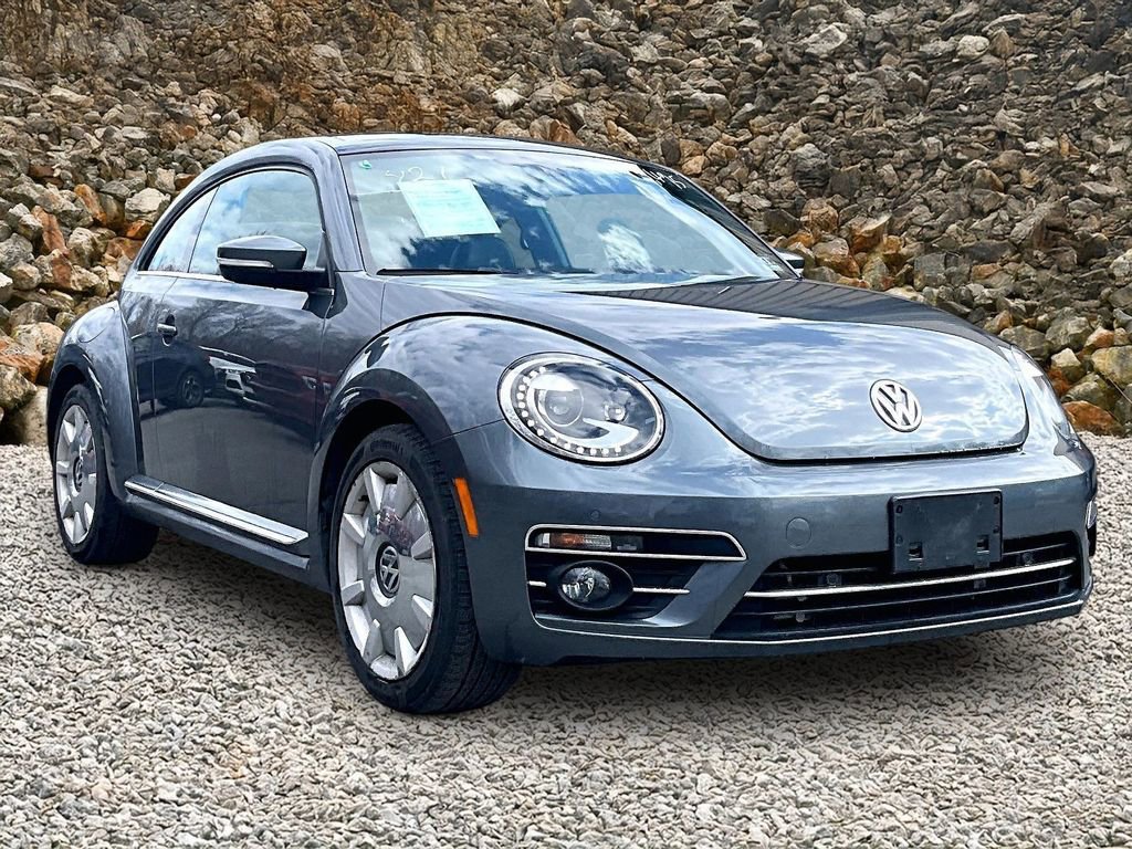 Used 2019 Volkswagen Beetle 2.0T SE FWD image 10