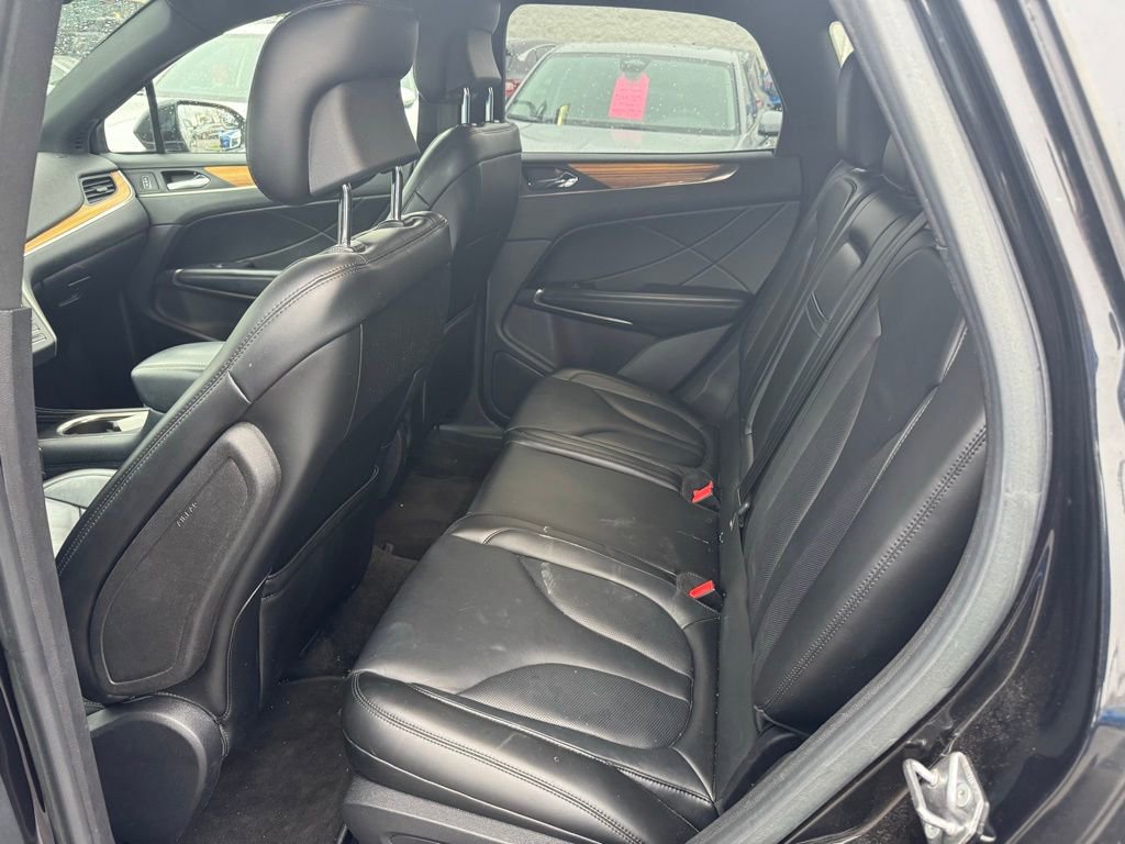 Used 2015 Lincoln MKC FWD w/ Equipment Group 101A Select image 8