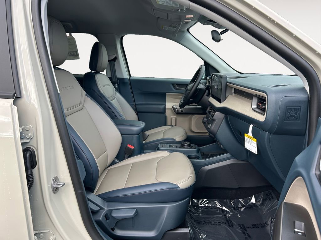 New 2025 Ford Maverick Lariat w/ 4K Tow Package image 10