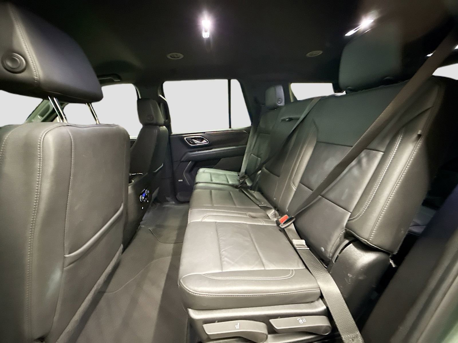 Used 2024 Chevrolet Tahoe LT AWD/4WD image 27