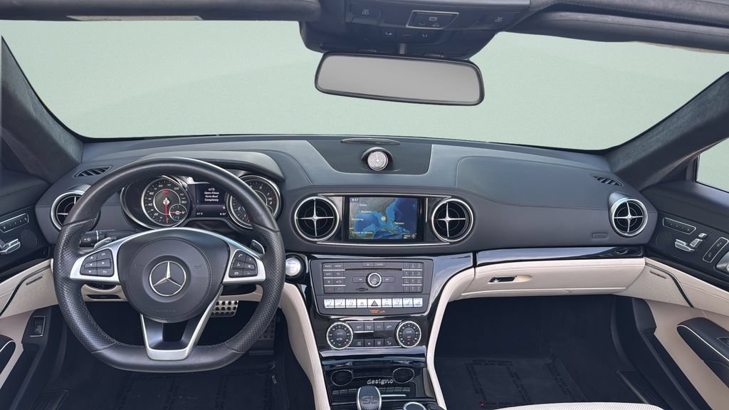Used 2019 Mercedes-Benz SL 550 image 26