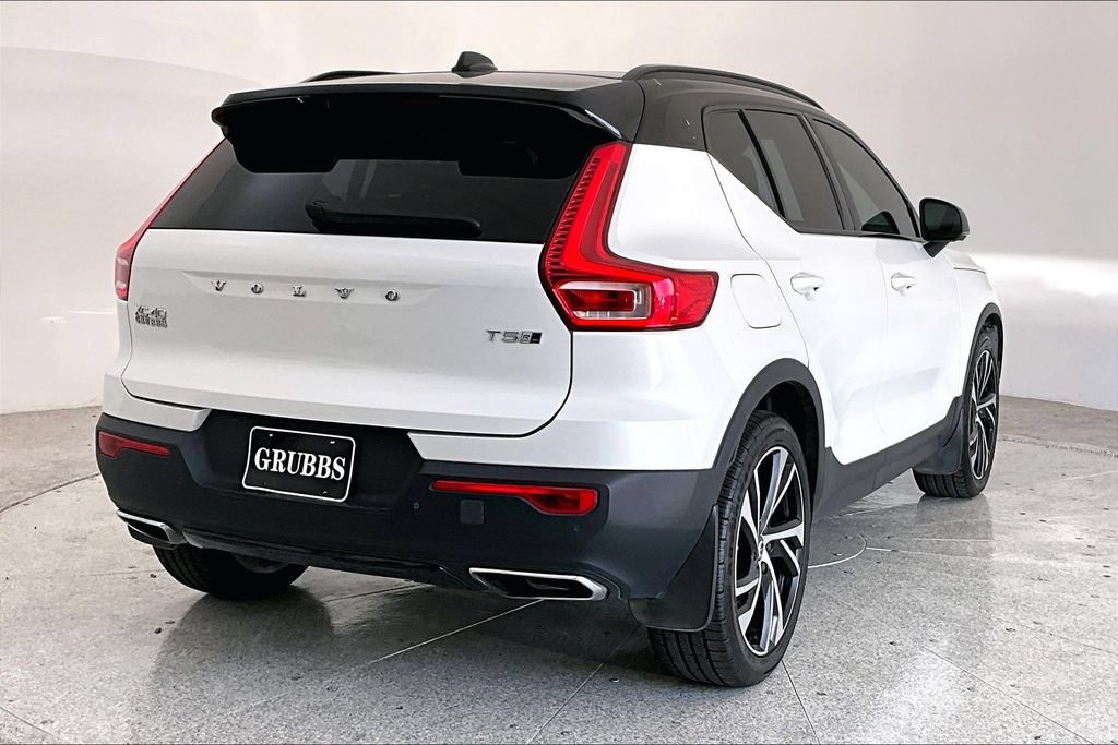 Used 2020 Volvo XC40 T5 R-Design w/ Protection Package Premier AWD/4WD image 2