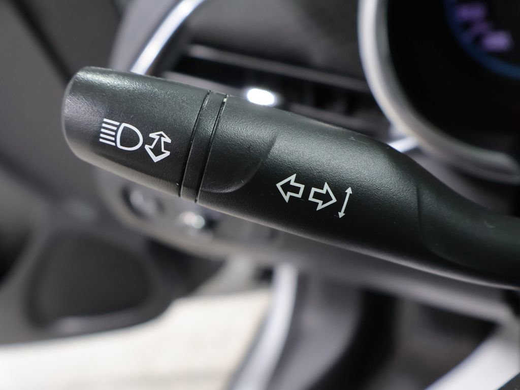 Used 2019 Chevrolet Malibu LT FWD image 38