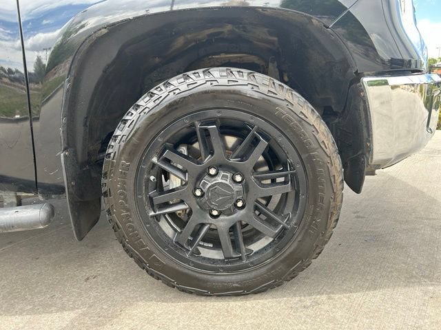 Used 2021 Toyota Tundra SR5 AWD/4WD image 34