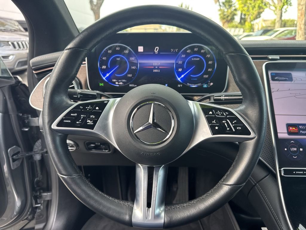 Used 2023 Mercedes-Benz EQE 500 4MATIC Sedan w/ Exclusive Trim Package image 11