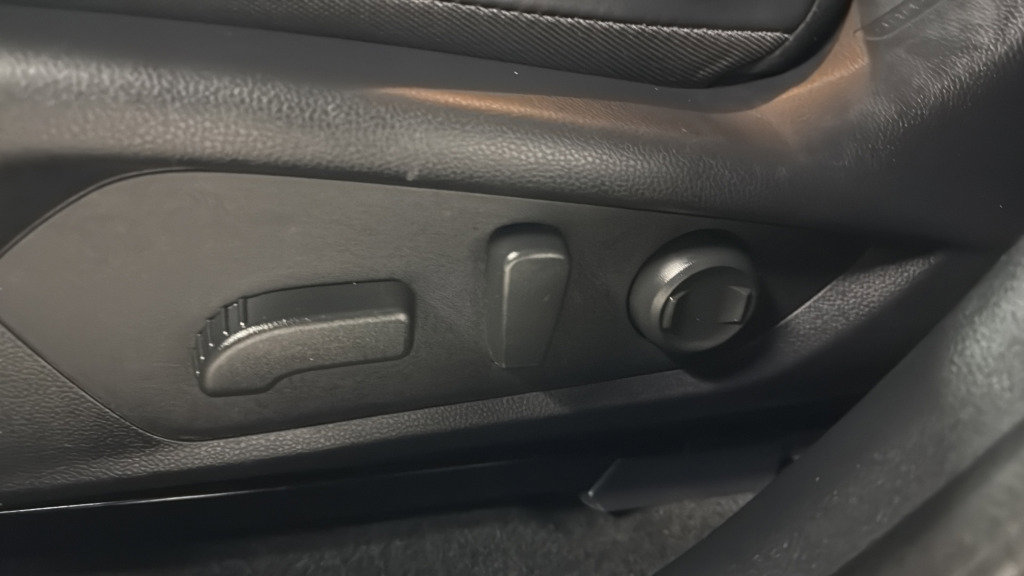 Certified 2026 Subaru Crosstrek 2.5i Limited w/ Crosstrek Mirror Package image 16