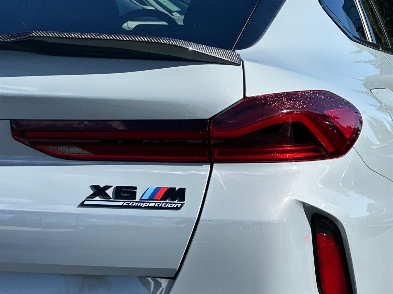Used 2025 BMW X6 M Competition w/ Executive Package image 33
