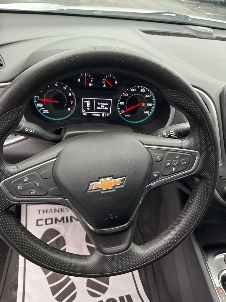 Used 2022 Chevrolet Malibu LT image 8