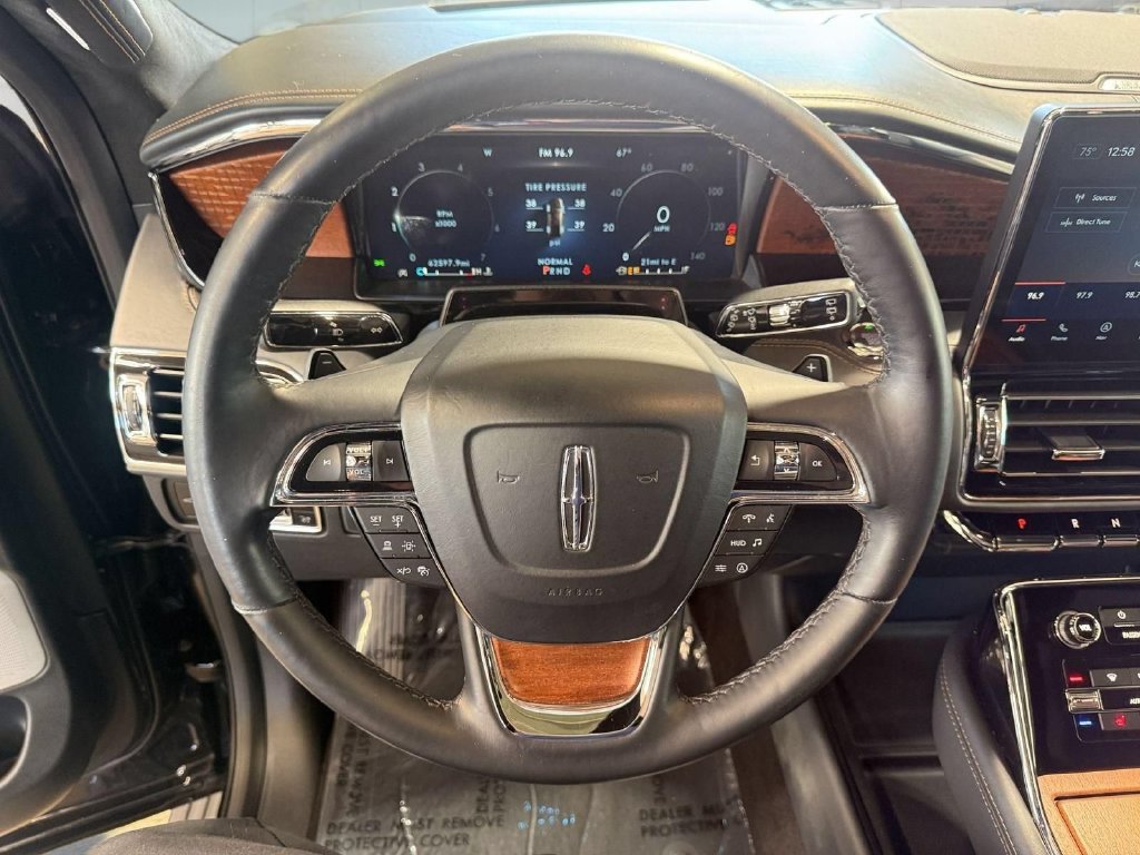 Certified 2023 Lincoln Navigator L Black Label AWD/4WD image 19