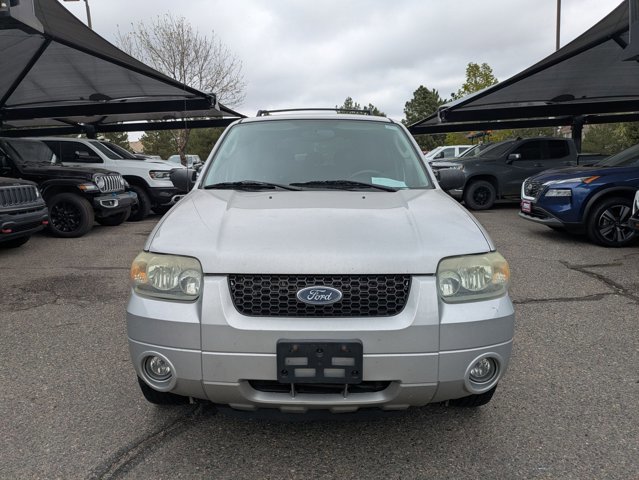 Used 2005 Ford Escape Limited AWD/4WD video 2