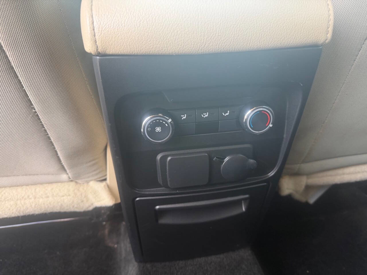 Used 2017 Ford Flex SE image 15