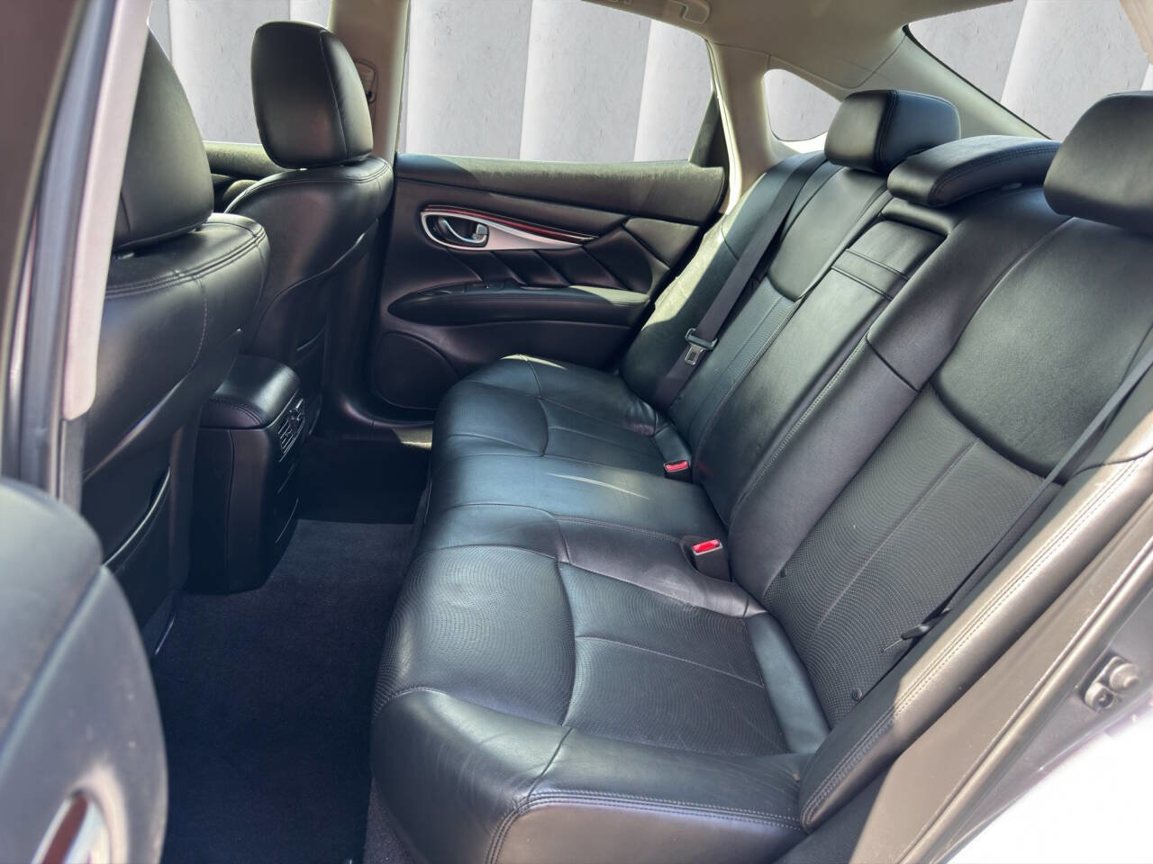 Used 2015 INFINITI Q70 3.7 image 11