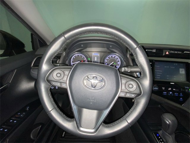 Used 2020 Toyota Camry SE image 14