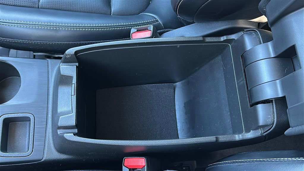 Used 2024 Ford Escape Platinum image 24