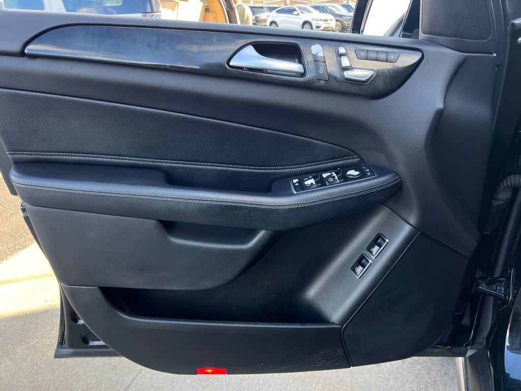 Used 2019 Mercedes-Benz GLS 450 4MATIC image 33