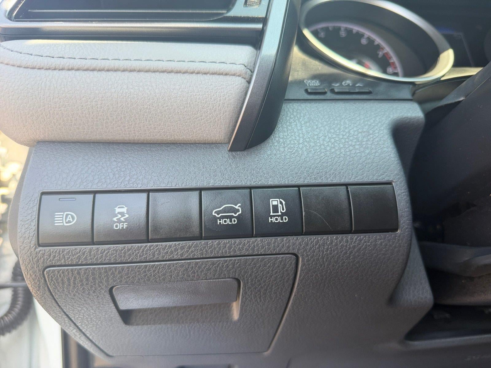 Used 2023 Toyota Camry LE FWD image 18