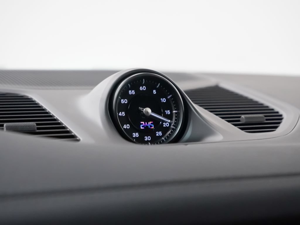 Certified 2026 Porsche Cayenne E-Hybrid Coupe AWD/4WD image 27