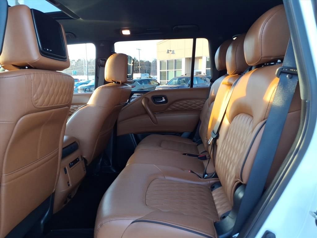 Used 2023 INFINITI QX80 Sensory w/ All-Season Package image 16