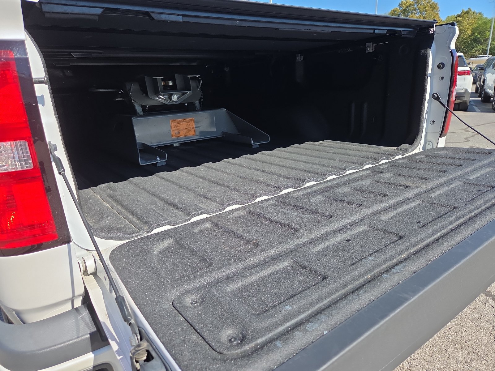 Used 2018 GMC Sierra 2500 Denali w/ Duramax Plus Package AWD/4WD image 18