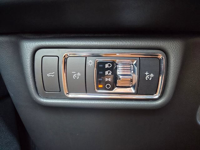 Used 2023 Lincoln Aviator Reserve AWD/4WD image 42