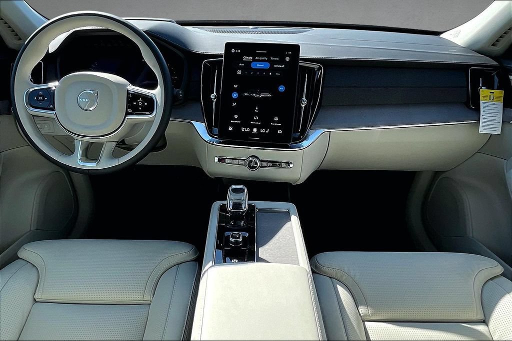 New 2026 Volvo XC90 T8 Ultra w/ Protection Package Premier AWD/4WD image 5