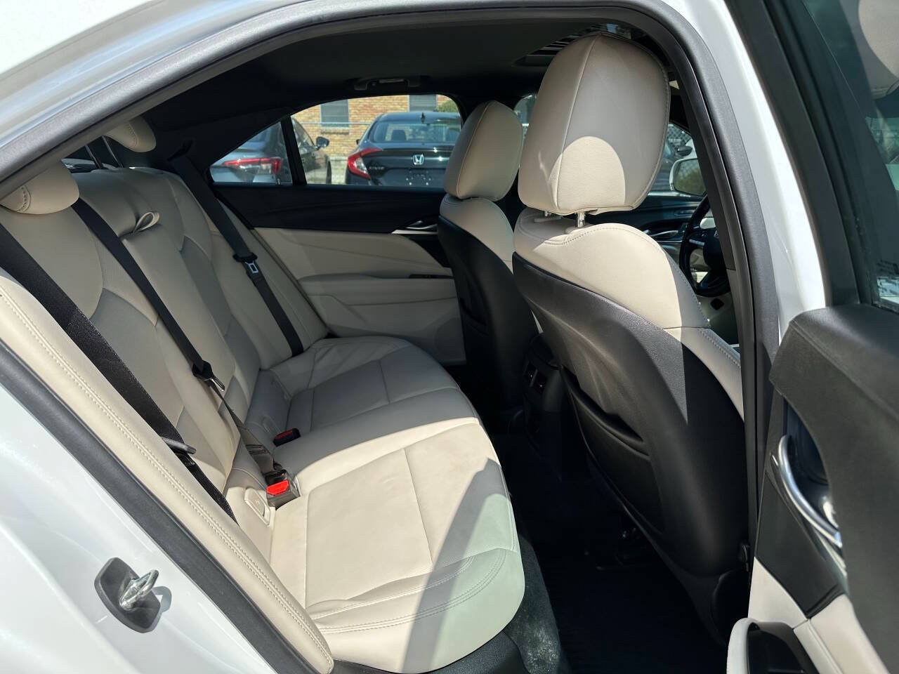 Used 2020 Cadillac CT4 Premium Luxury AWD/4WD image 16