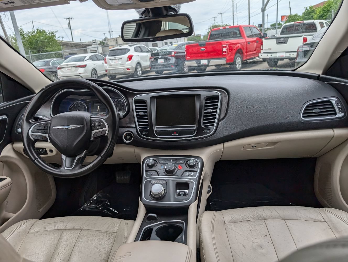 Used 2017 Chrysler 200 Limited Platinum FWD image 13