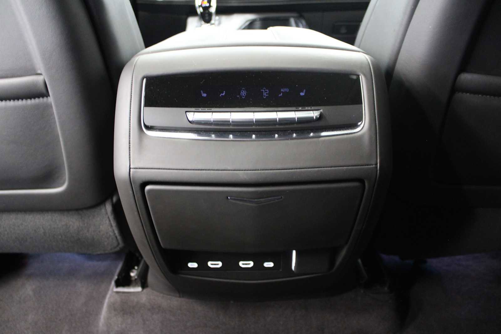 Used 2023 Cadillac Escalade V w/ LPO, ONYX Package image 58