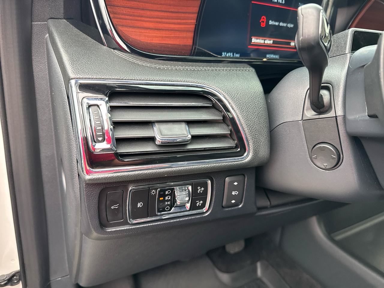 Used 2023 Lincoln Navigator Reserve AWD/4WD image 18