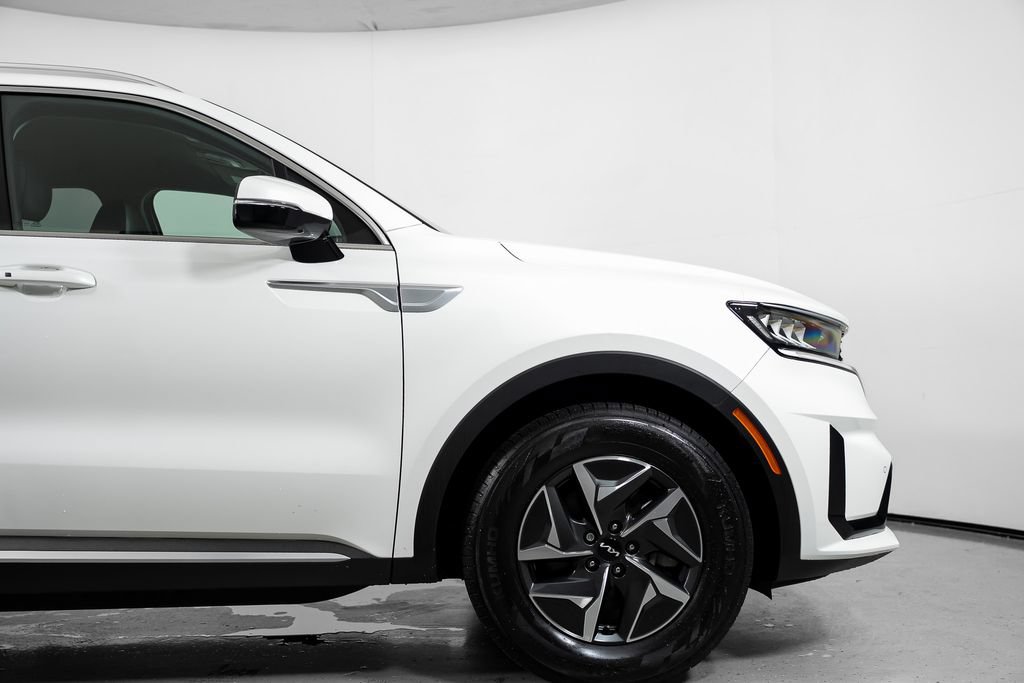 Used 2023 Kia Sorento EX FWD image 4
