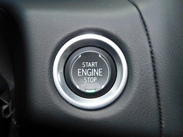 Used 2023 GMC Yukon SLT w/ SLT Luxury Package image 46