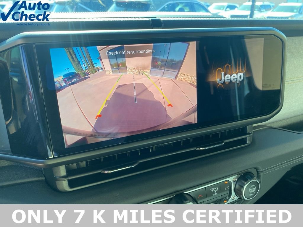 Used 2024 Jeep Wrangler Unlimited Sahara image 38
