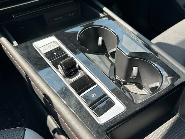 Certified 2026 Volkswagen Atlas Peak Edition AWD/4WD image 32