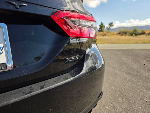 Used 2024 Toyota Camry XSE FWD image 18