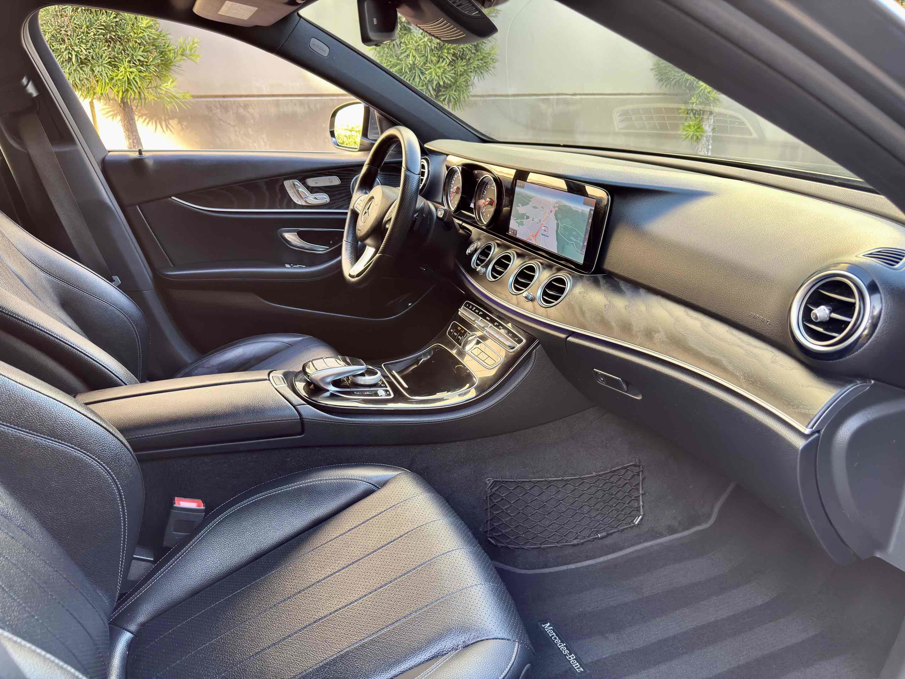 Used 2017 Mercedes-Benz E 400 4MATIC Wagon image 71